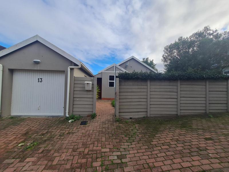 2 Bedroom Property for Sale in Admirals Park Western Cape